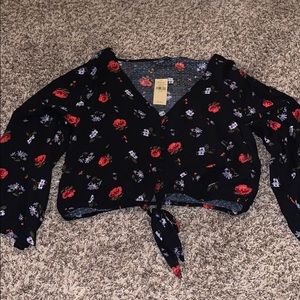 American Eagle long sleeve black flower crop top